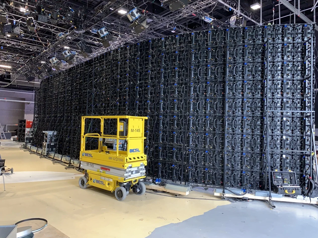 Location-ecran-geant-led-assistance-technique